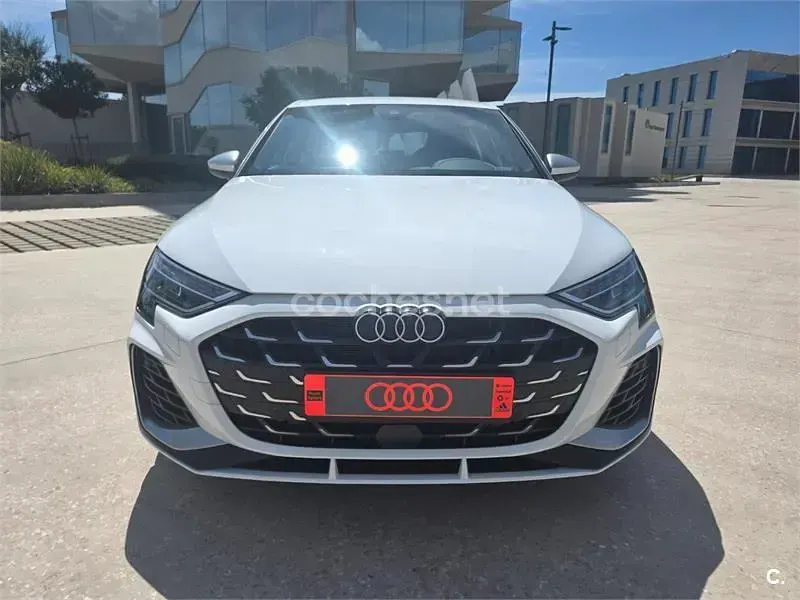 Usado Audi A3 333 CV (244 kW) 2025 Blanco Berlina