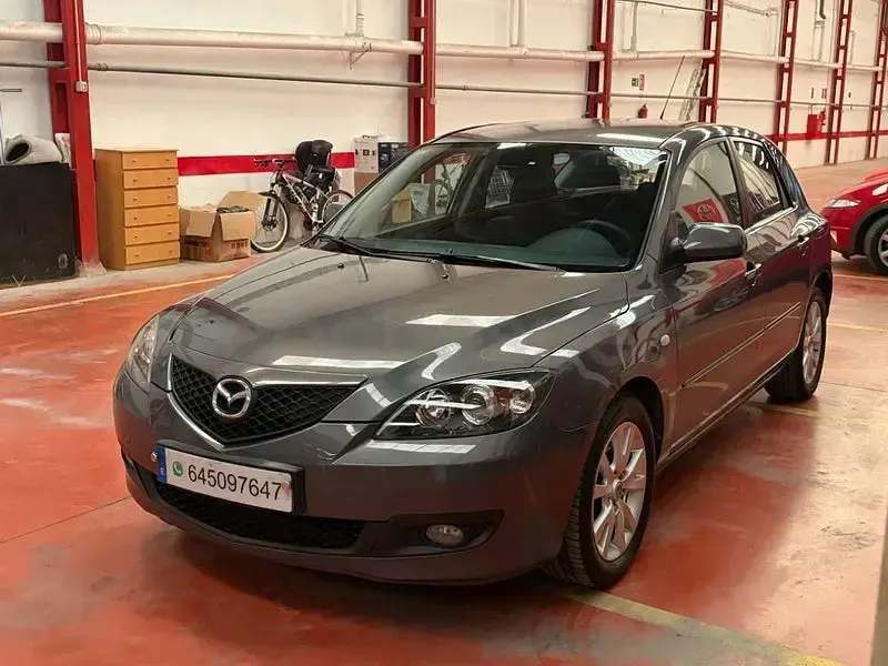 Usado Mazda 3 Active 105 CV (77 kW) 2007 Gris / plata Berlina
