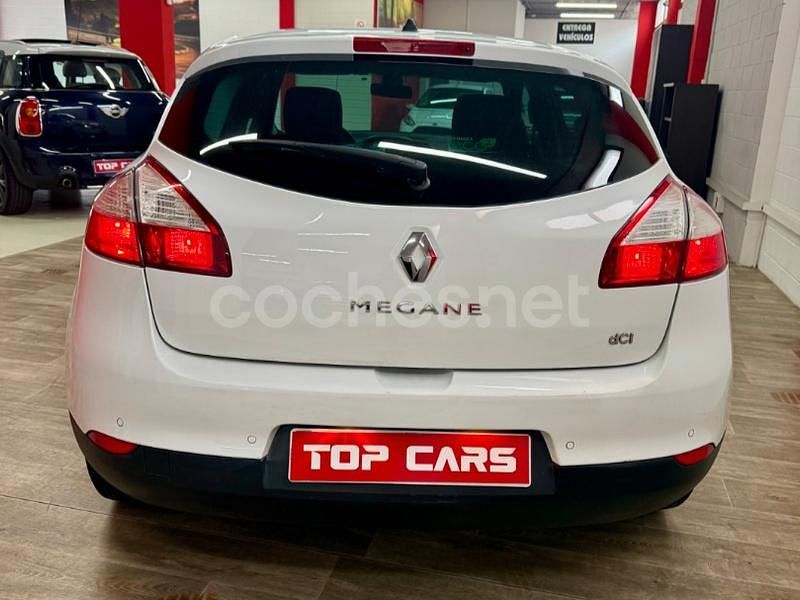 Usado Renault Mégane Life 95 CV (69 kW) 2014 Blanco Berlina