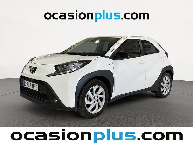 Blanco Usado 2024 Toyota Aygo Play Utilitario | 13.991 € (Precio justo) - Imagen 1/4