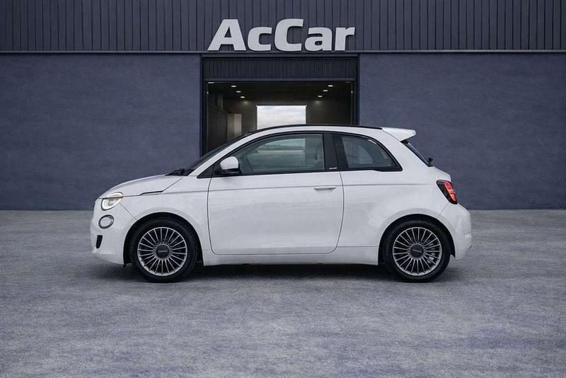 Usado Fiat 500e Icon 86 kW (117 CV) 2023 Blanco Utilitario
