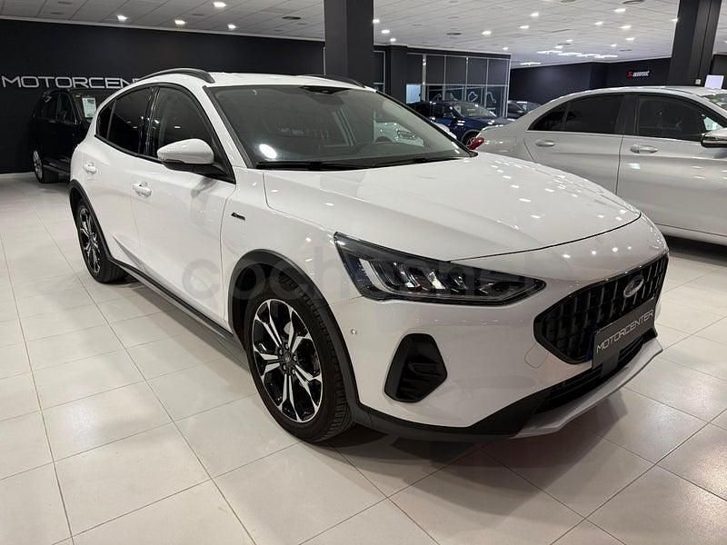 Usado Ford Focus Active 155 CV (114 kW) 2022 Blanco Berlina