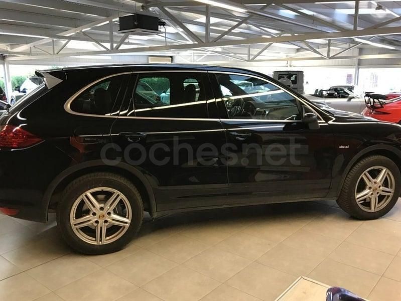 Usado Porsche Cayenne Platinum Edition 245 CV (180 kW) 2014 Negro SUV
