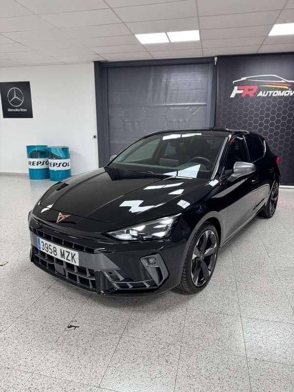 Usado Cupra Leon 150 CV (110 kW) 2025 Negro Utilitario