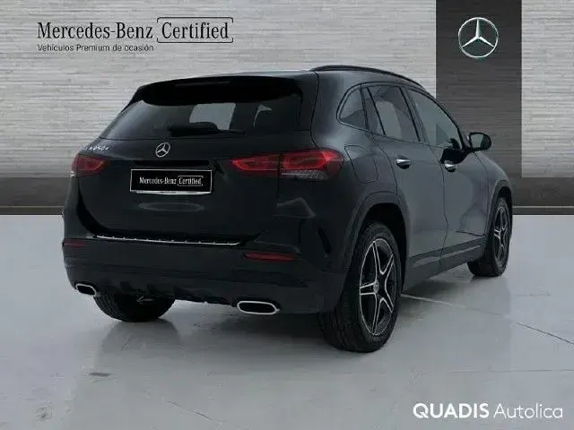 Usado Mercedes GLA250 218 CV (160 kW) 2022 Negro noche SUV