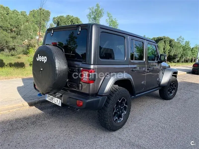 Usado Jeep Wrangler Rubicon 381 CV (280 kW) 2022 Gris / plata SUV