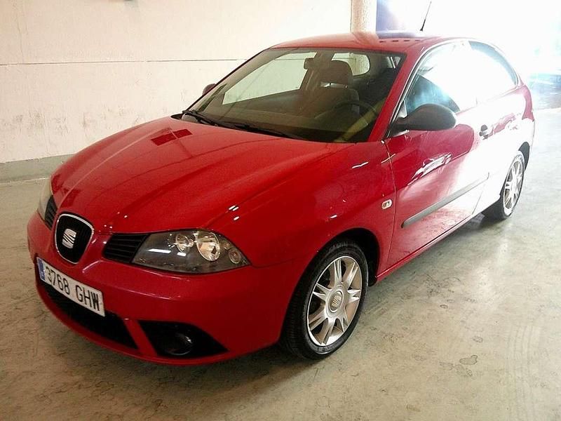 Rojo Usado 2008 Seat Ibiza Utilitario | 2890 € (Precio justo) - Imagen 1/4