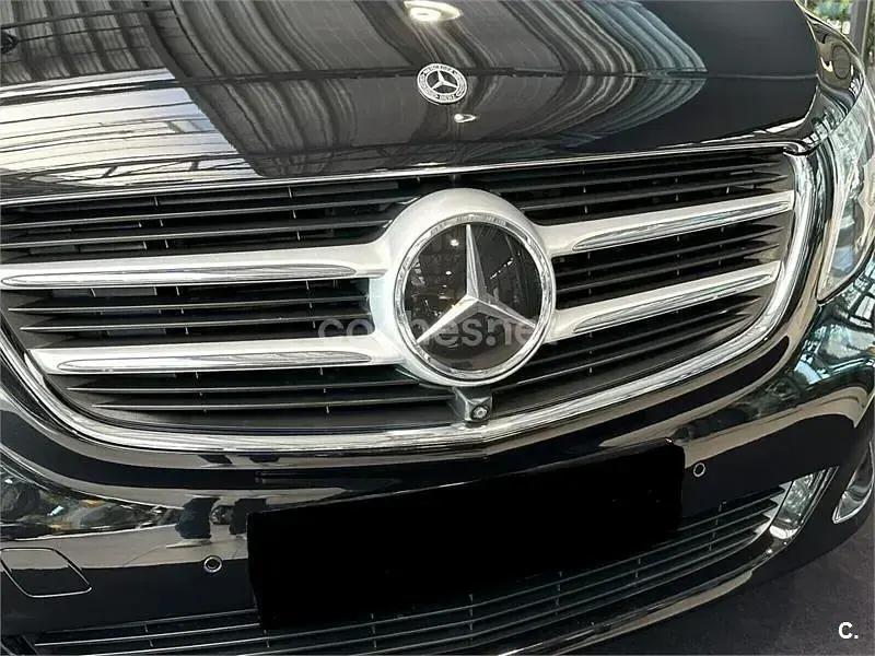 Usado Mercedes V250 190 CV (139 kW) 2018 Negro Monovolumen
