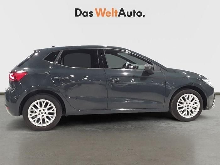 Usado Seat Ibiza 115 HP (84 kW) 2025 Azul Citadino
