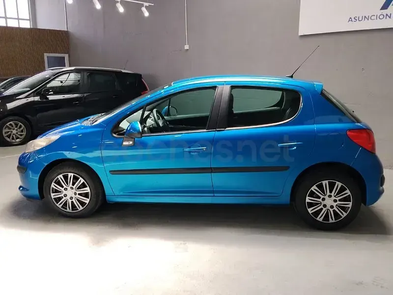 Usado Peugeot 207 90 CV (66 kW) 2007 Negro Berlina
