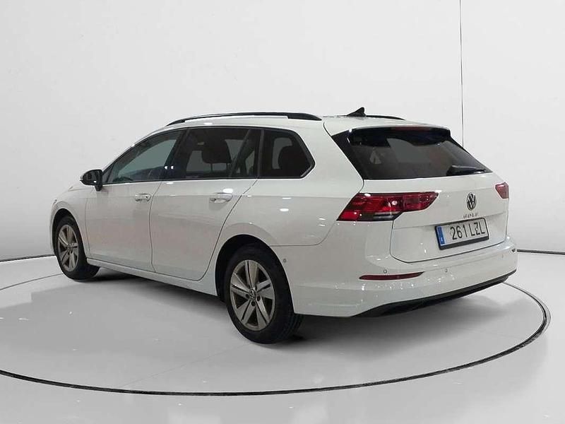 Usado VW Golf VIII Life 132 CV (97 kW) 2022 Blanco Utilitario