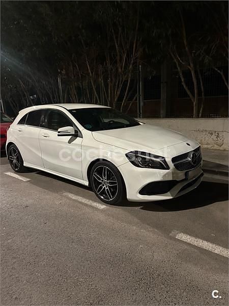 Usado Mercedes A180 122 CV (89 kW) 2018 Blanco Berlina