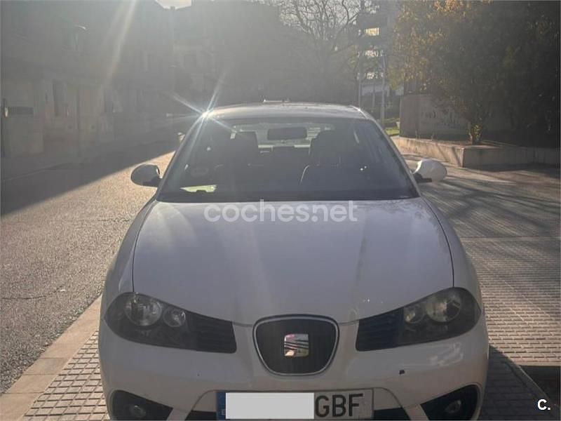 Usado Seat Ibiza Sport 100 CV (73 kW) 2008 Blanco Berlina