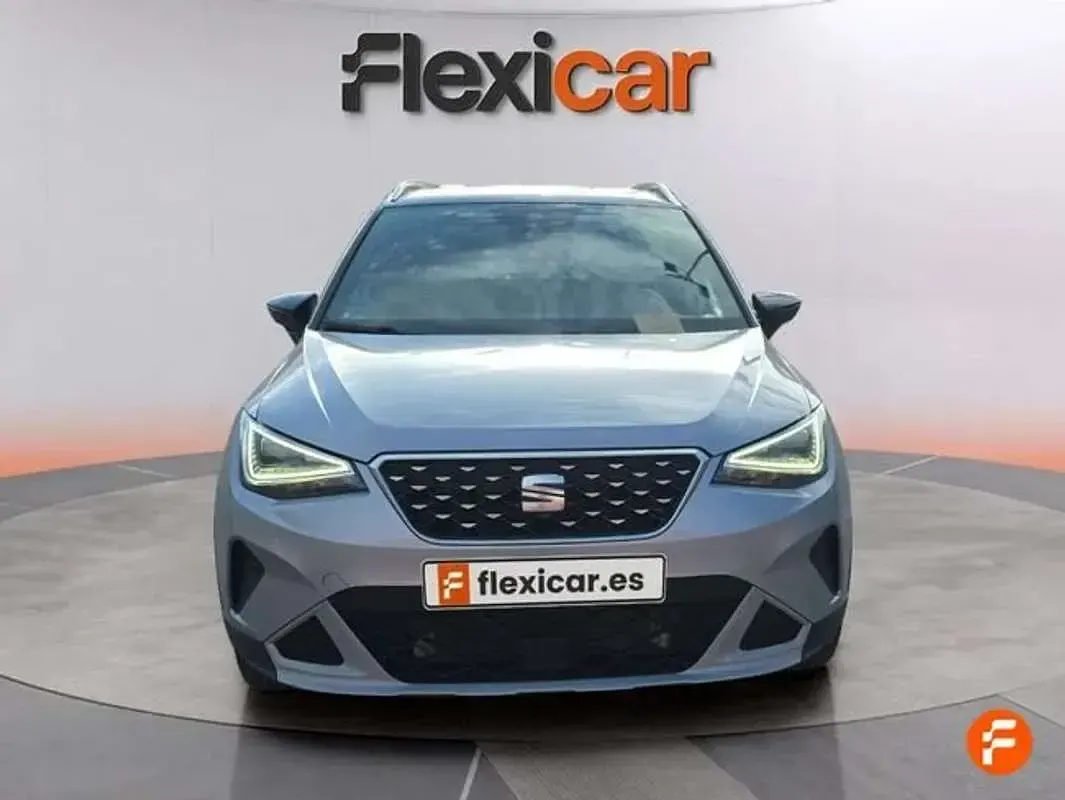Usado Seat Arona Xperience 90 HP (66 kW) 2022 Cinzento SUV