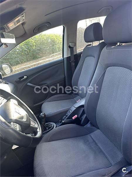 Negro Usado 2011 Seat Altea XL Reference Monovolumen | 4800 € (Precio justo) - Imagen 1/4