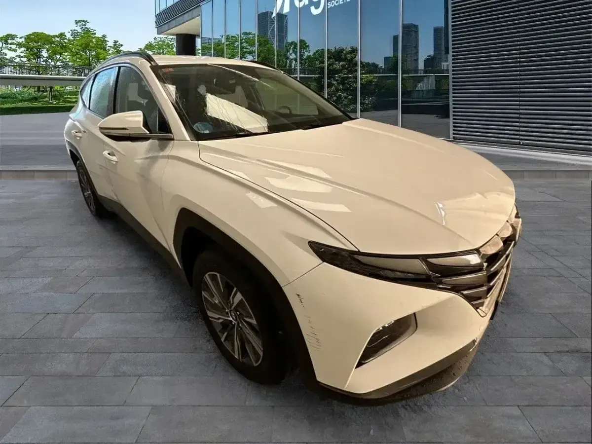 Usado Hyundai Tucson 230 CV (169 kW) 2021 Blanco SUV