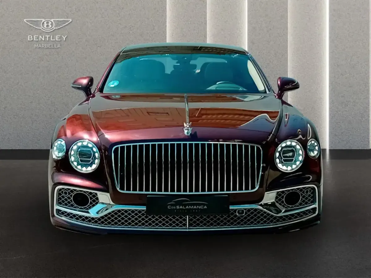 Usado Bentley Flying Spur 544 CV (400 kW) 2025 Berlina