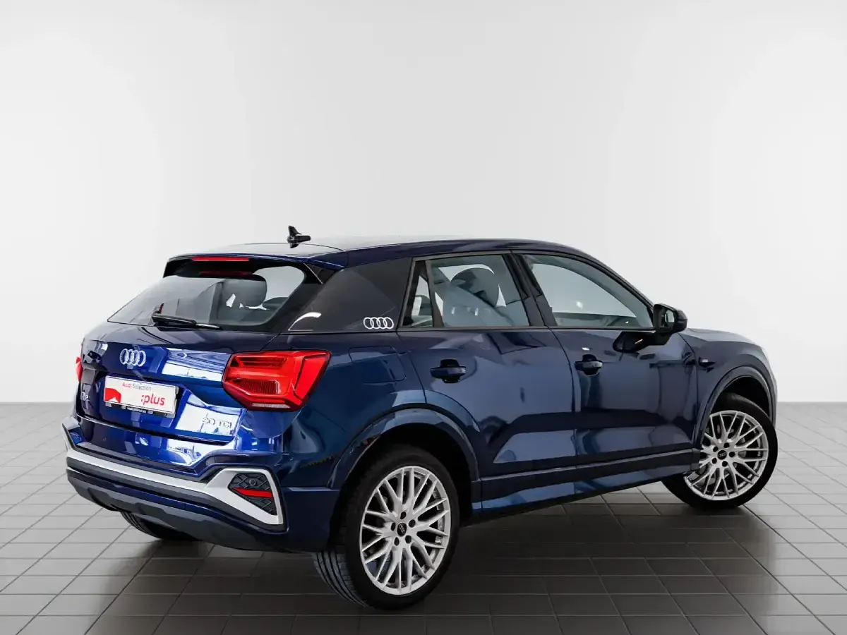 Usado Audi Q2 116 CV (85 kW) 2024 Azul SUV