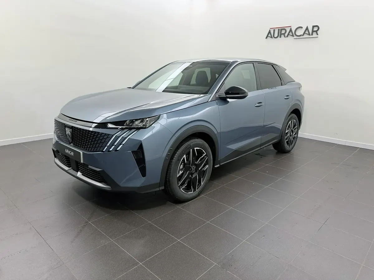 Usado Peugeot 3008 Allure 145 CV (106 kW) 2026 Azul SUV