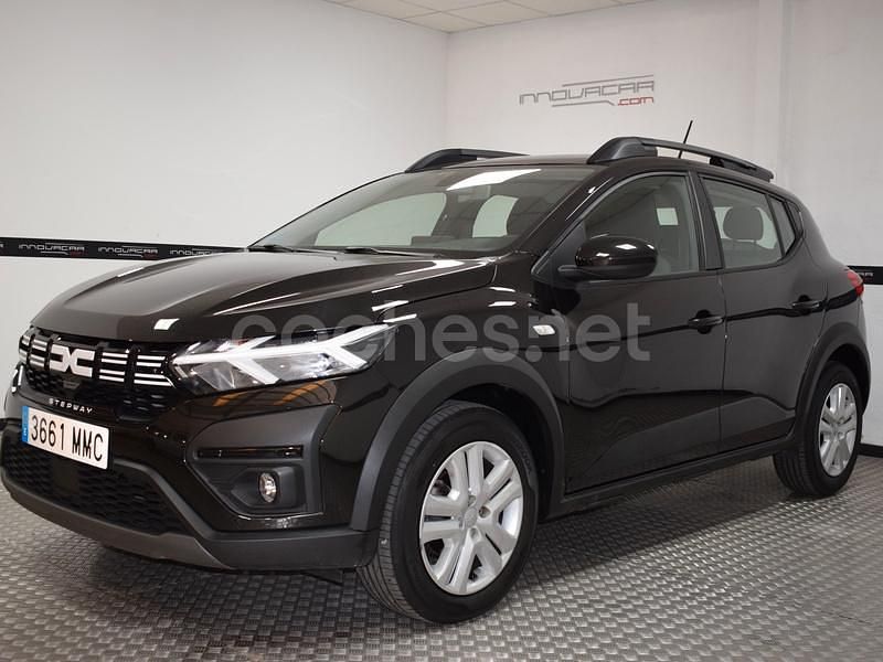 Negro Usado 2024 Dacia Sandero Essentiel Utilitario | 14.900 € (Precio justo) - Imagen 1/4