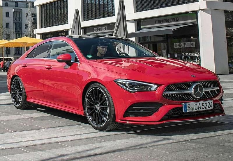 Negro Usado 2023 Mercedes CLA200 Coupe | 36.355 € (Buen precio) - Imagen 1/4