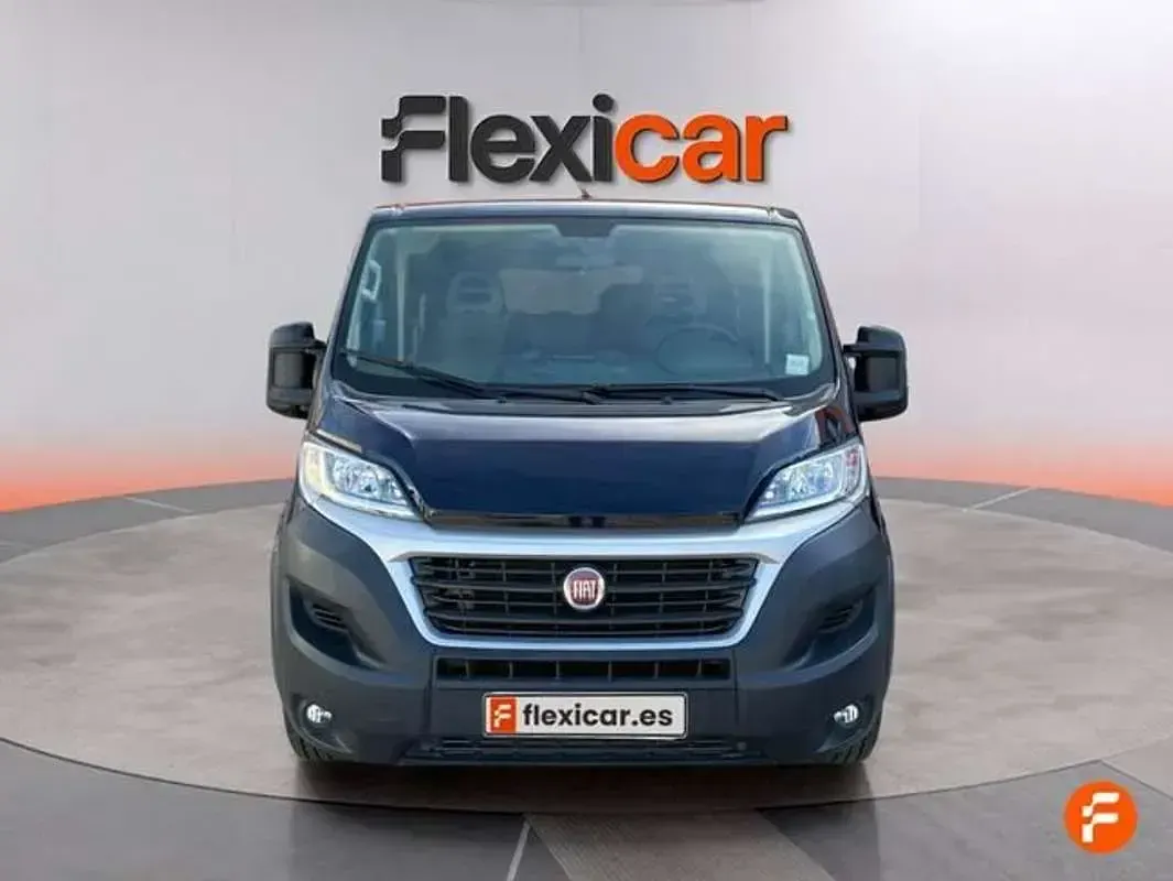 Usado Fiat Ducato 150 CV (110 kW) 2018 Azul Van