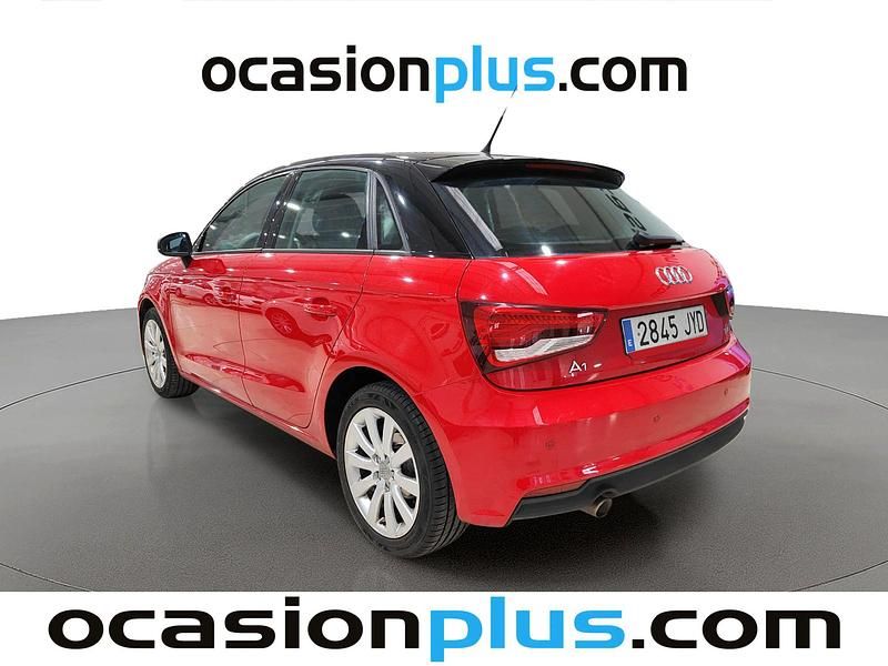 Usado Audi A1 Sportback Attraction 116 CV (85 kW) 2017 Rojo Utilitario