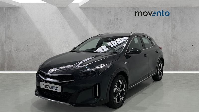 Usado Kia XCeed 100 CV (73 kW) 2024 Negro SUV