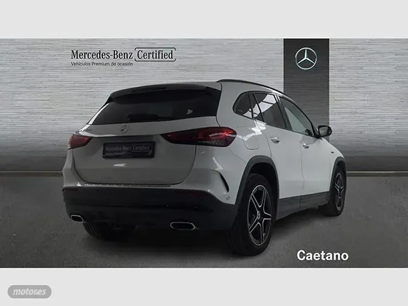 Usado Mercedes GLA250 AMG line 218 CV (160 kW) 2020 Blanco SUV