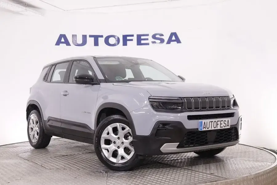 Begagnad Jeep Avenger 100 HK (73 kW) 2025 Grå SUV