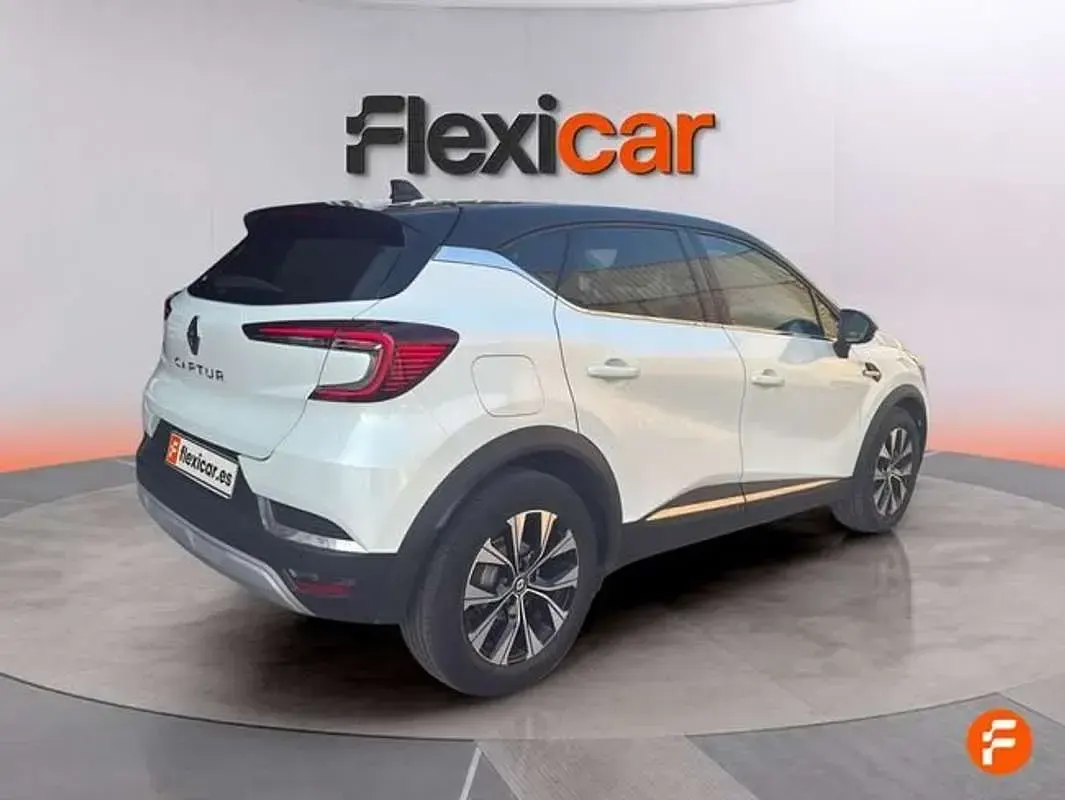 Usado Renault Captur Techno 140 CV (102 kW) 2023 Blanco SUV