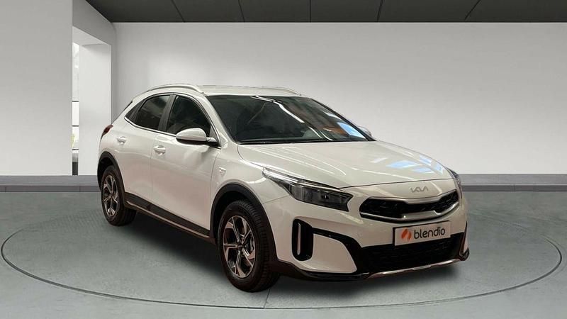 Nuevo Kia XCeed 100 CV (73 kW) 2025 Blanco SUV