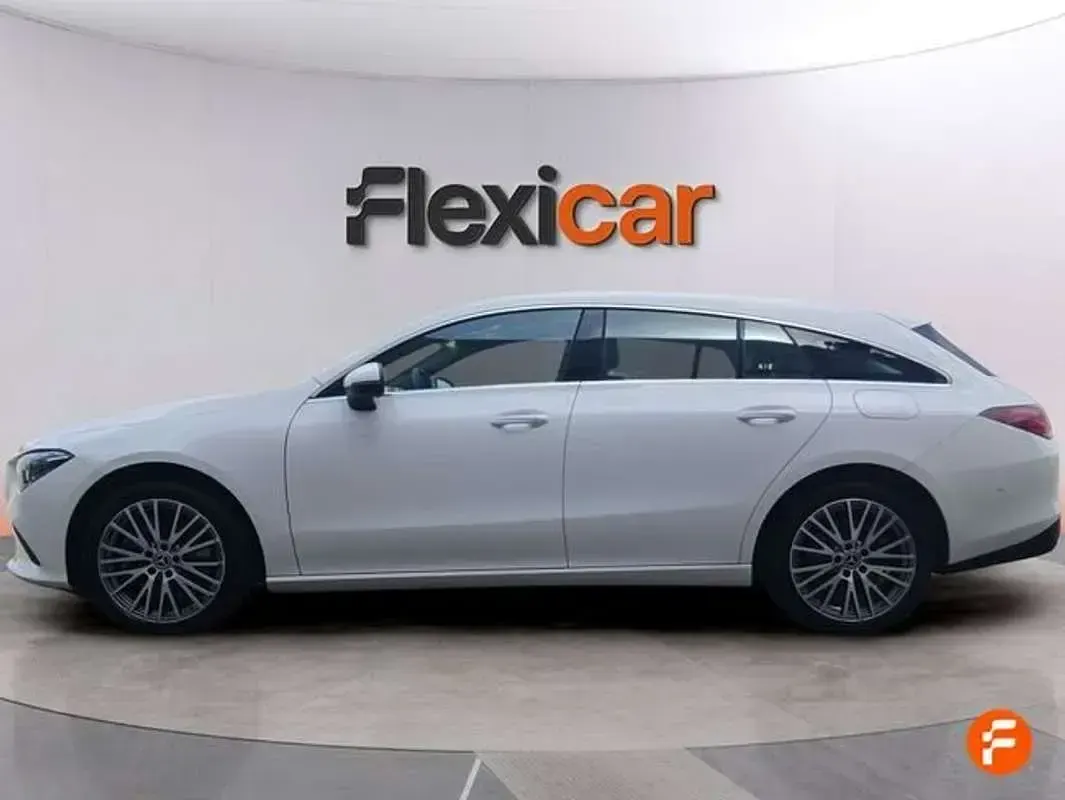 Usado Mercedes CLA250e Shooting Brake 218 CV (160 kW) 2023 Blanco Familiar