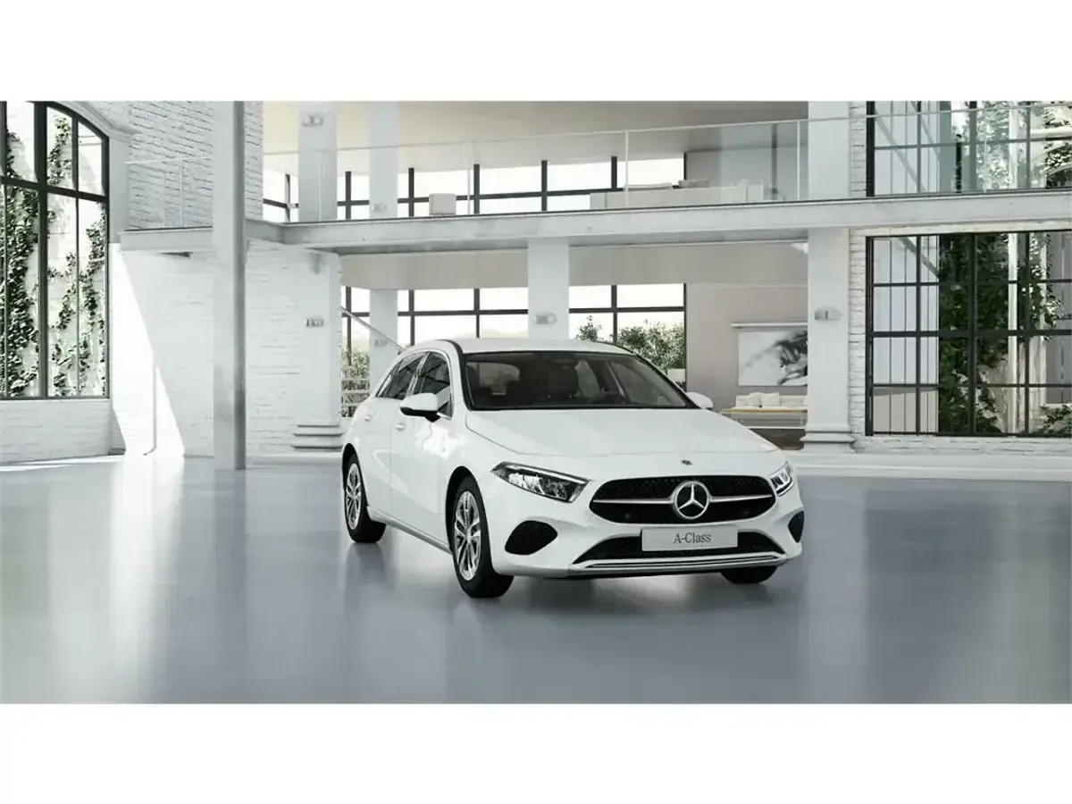 Usado Mercedes A250 Advanced 218 CV (160 kW) 2024 Blanco Berlina