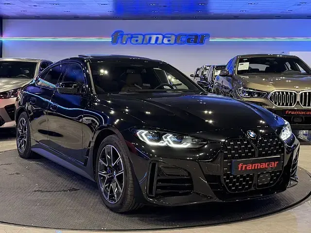 Usado BMW M440 M Sport 374 CV (275 kW) 2023 Negro Berlina