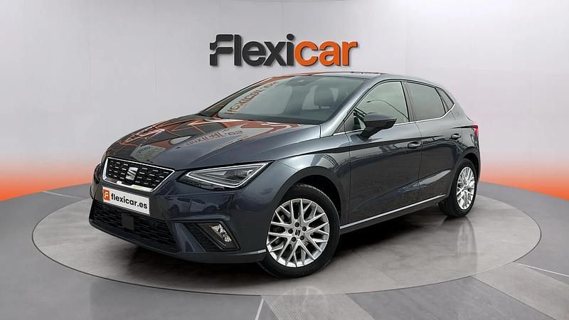 Usado Seat Ibiza XCELLENCE 116 CV (85 kW) 2024 Gris Utilitario