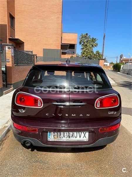 Usado Mini One D Clubman 116 CV (85 kW) 2016 Granate Familiar