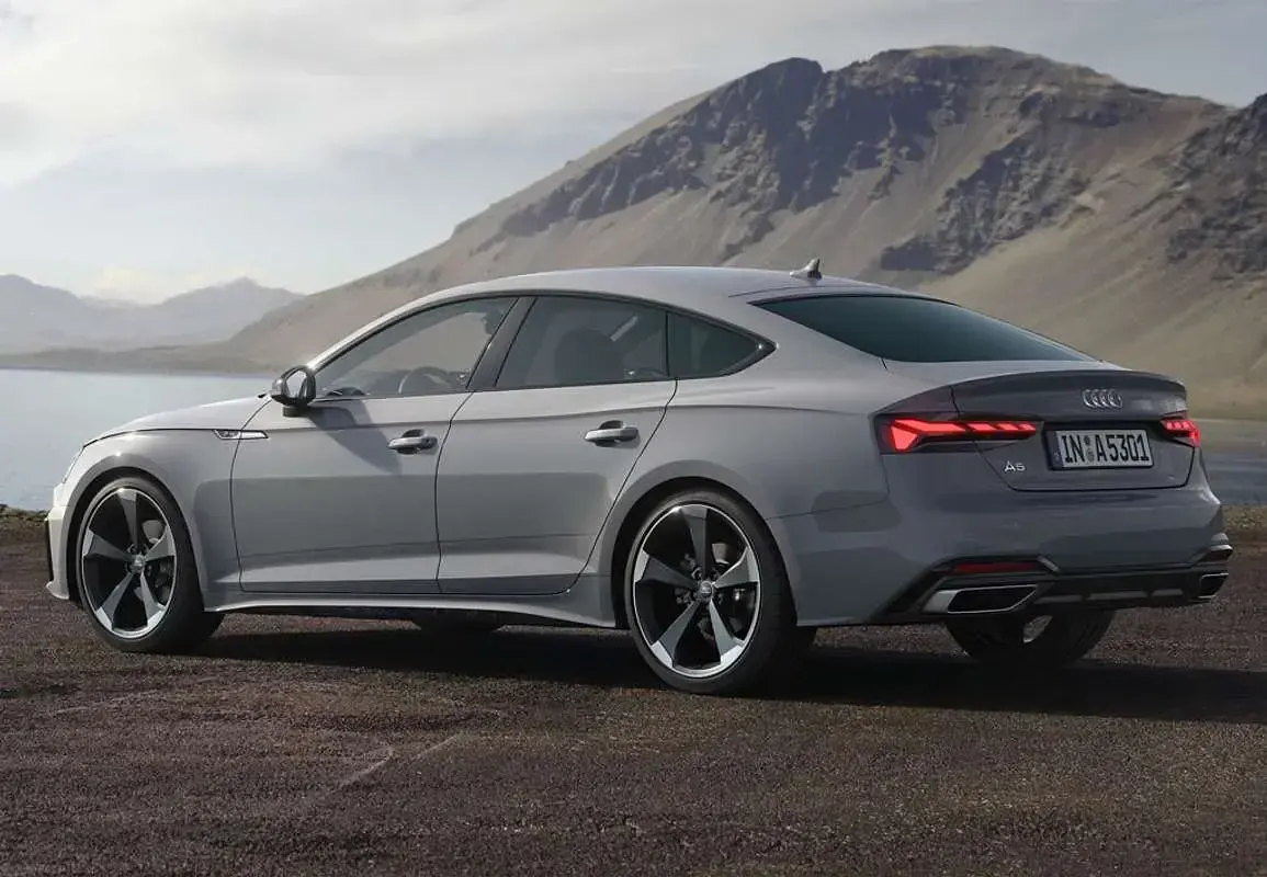 Usado Audi A5 Sportback S-Line 163 CV (119 kW) 2020 Verde Utilitario