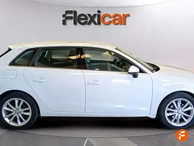 Usado Audi A3 110 CV (80 kW) 2016 Blanco Utilitario