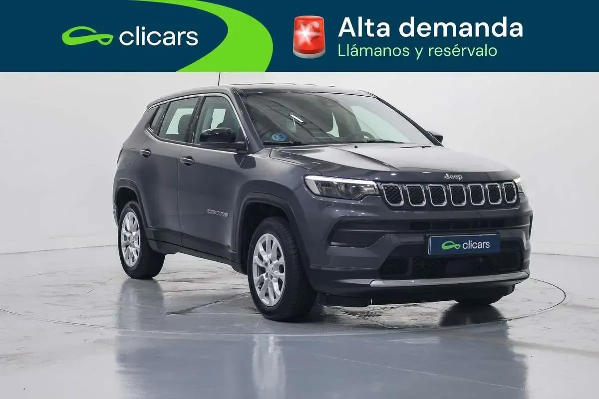 Usado Jeep Compass Altitude 129 CV (94 kW) 2025 Gris SUV