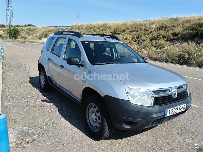 Usado Dacia Duster Ambiance 107 CV (78 kW) 2010 Gris / plata SUV