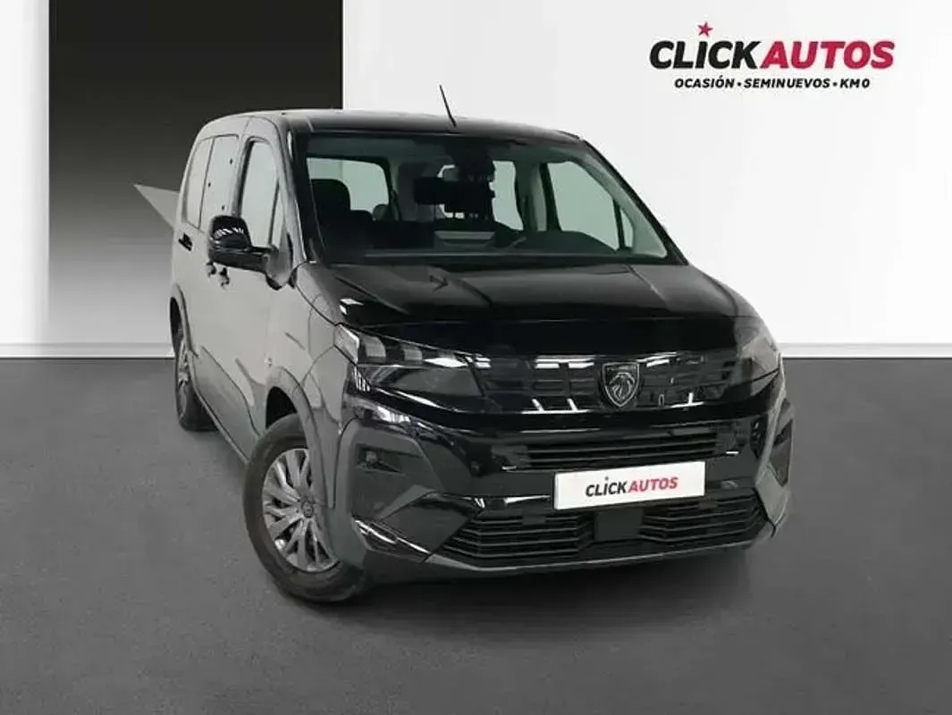 Usado Peugeot Rifter Allure 101 CV (74 kW) 2025 Negro Monovolumen