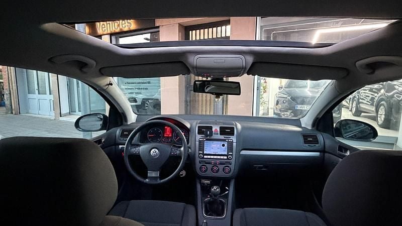 Usado VW Golf V Highline 105 CV (77 kW) 2007 Negro Utilitario