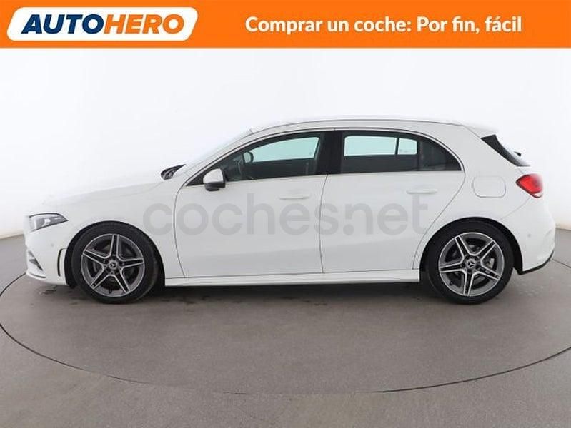 Usado Mercedes A180 AMG line 137 CV (100 kW) 2019 Blanco Berlina