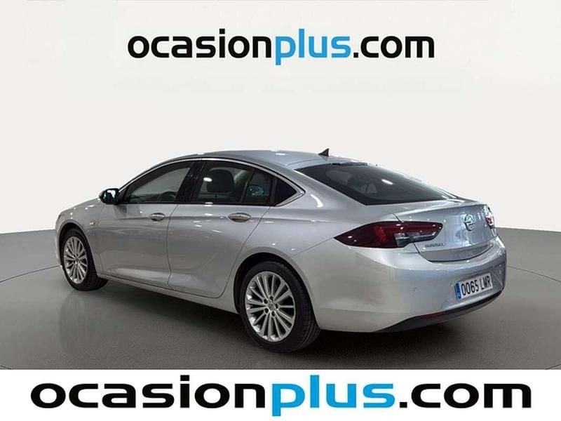 Usado Opel Insignia Innovation 166 CV (122 kW) 2021 Plateado Berlina