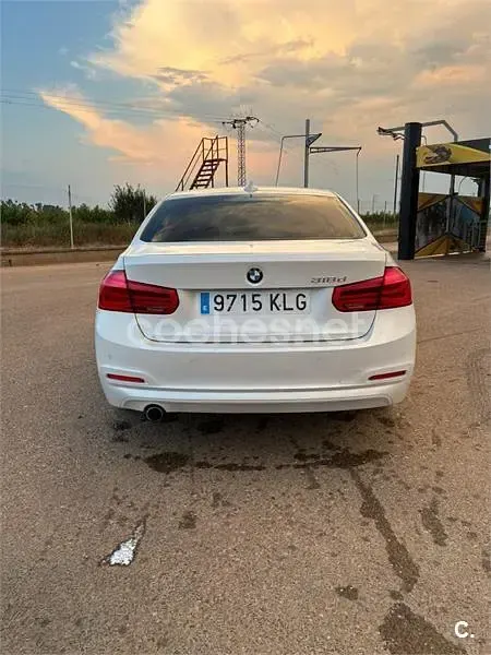 Usado BMW 318 150 CV (110 kW) 2018 Blanco Berlina