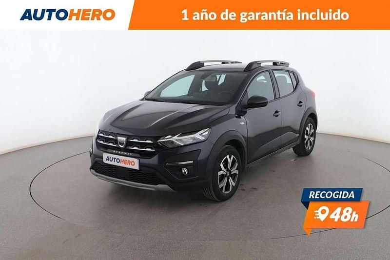 Gris Usado 2022 Dacia Sandero Comfort Utilitario | 16.094 € (Un poco caro) - Imagen 1/3