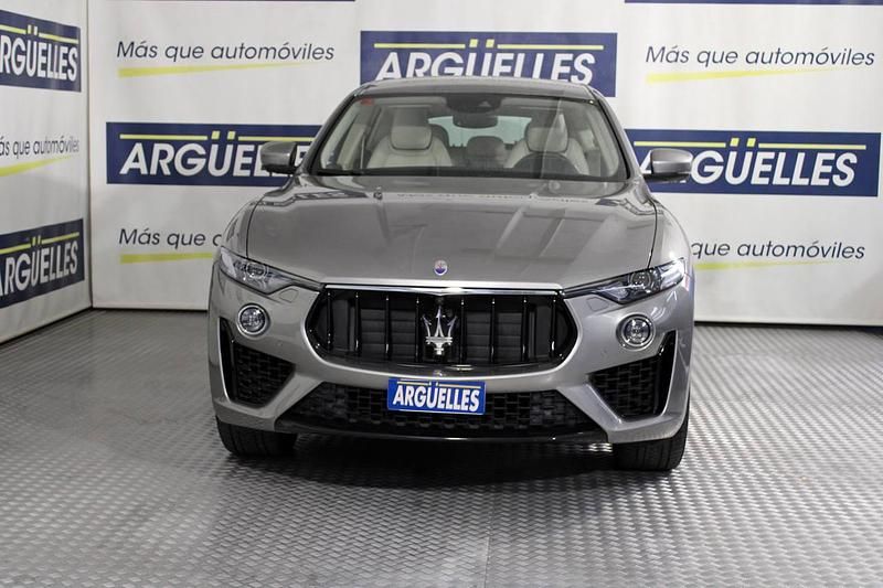 Usado Maserati Levante 350 CV (257 kW) 2019 Gris SUV