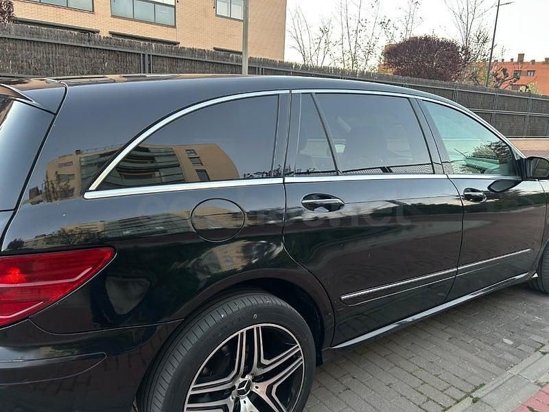 Usado Mercedes R320 224 CV (164 kW) 2009 Negro Monovolumen