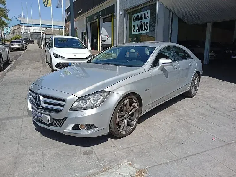 Usado Mercedes CLS350 265 CV (194 kW) 2011 Gris / plata Coupe